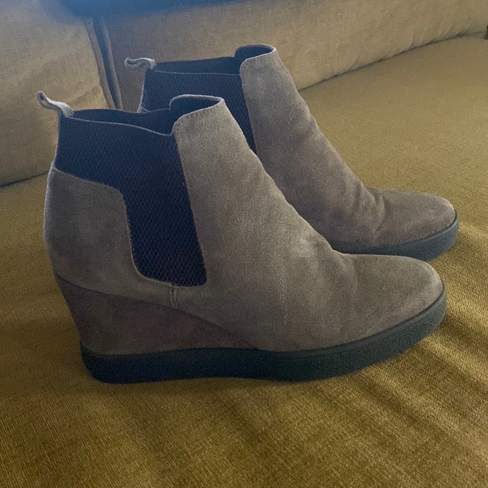 Aquatalia Claire pebbled Suede weatherproof boot